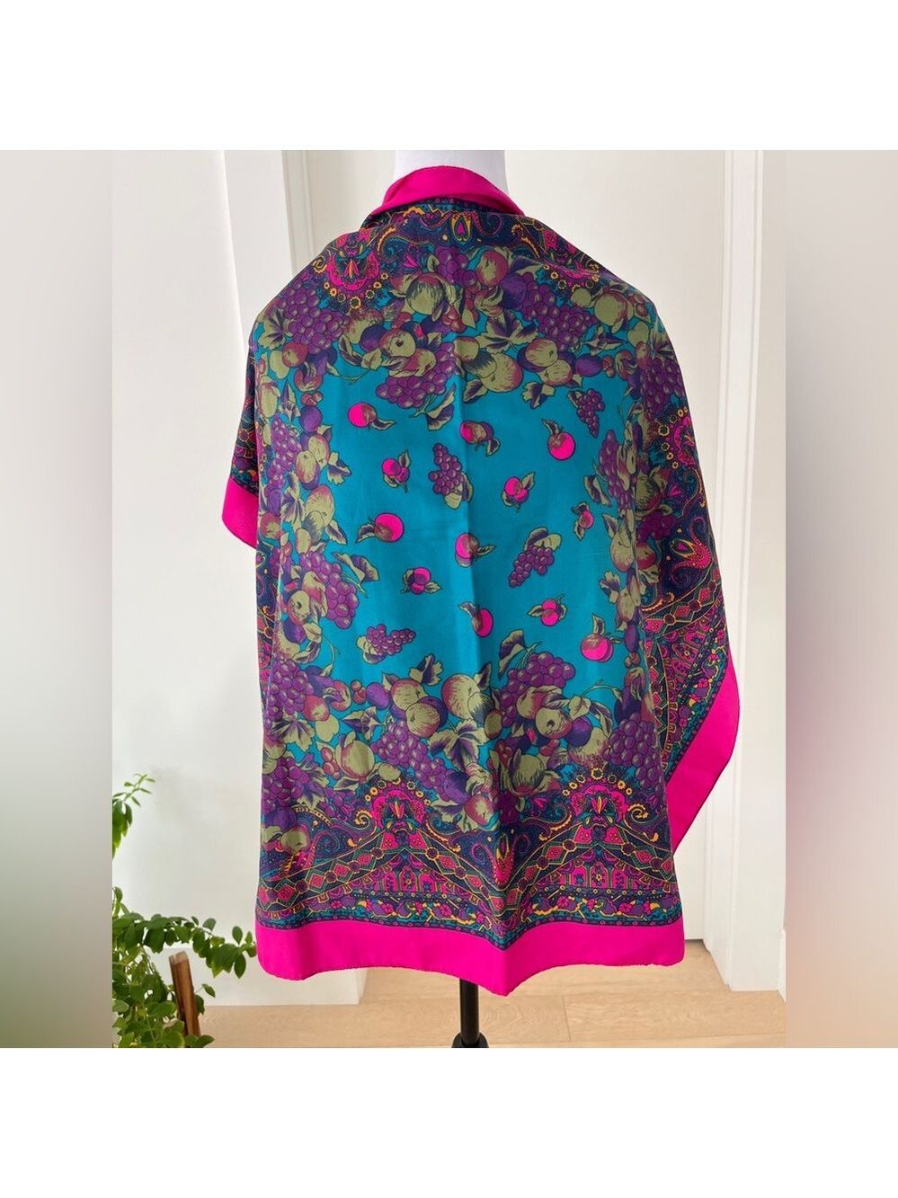 CINZIA FIORI for Tie Rack Jewel Tone Square Scarf Made Italy Fruit Floral Artsy